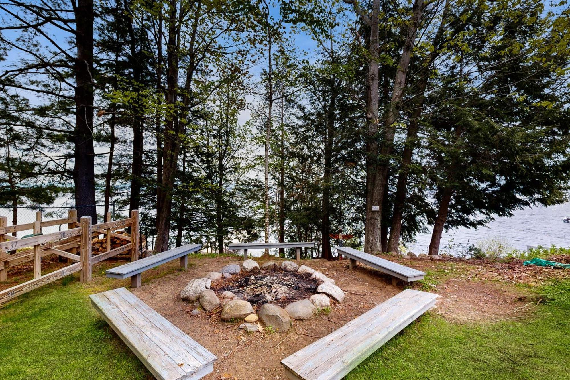 Samoset Condo On Lake Winnipesaukee Gilford Camera foto
